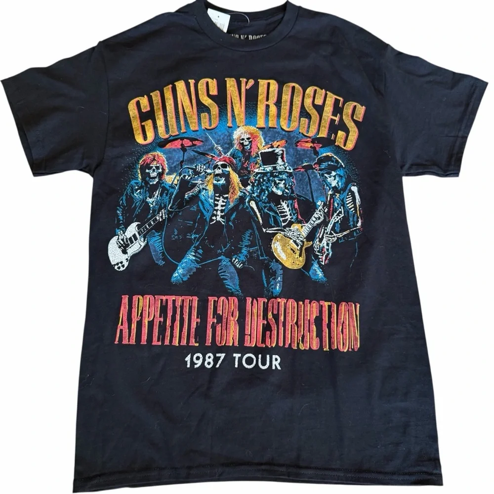 Guns N’ Roses Tee MEDIUM NWT - Picture 1 of 3